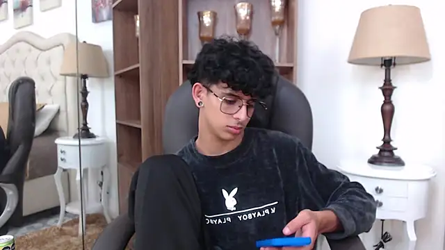 Ibratxandy online show from March 24, 2026, 7:30 pm