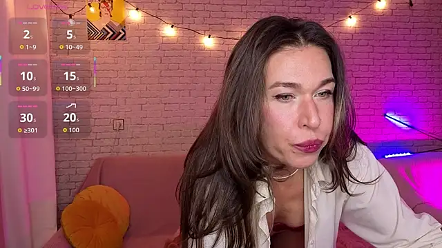 ReginaFoXXXy online show from September 24, 2025, 10:51 am