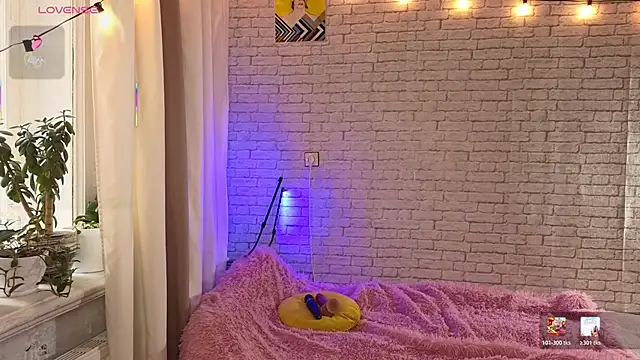 Snapshot of ReginaFoXXXy chatting on February 10, 2026, 9:57 am ReginaFoXXXy online show from February 10, 2026, 9:57 am