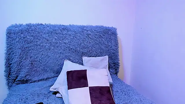  viollette  online show from December 5, 2025, 12:41 am