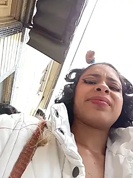 Snapshot of Tendercouple1 chatting on October 23, 2025, 5:01 pm Tendercouple1 online show from October 23, 2025, 5:01 pm