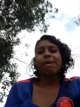 Snapshot of Tendercouple1 chatting on December 15, 2025, 6:12 pm Tendercouple1 online show from December 15, 2025, 6:12 pm