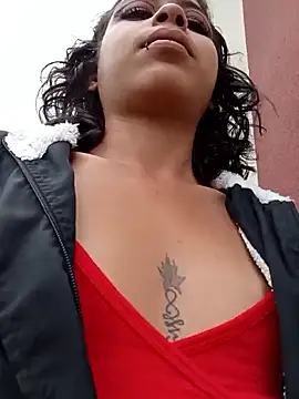 Snapshot of Tendercouple1 chatting on February 4, 2026, 6:47 pm Tendercouple1 online show from February 4, 2026, 6:47 pm