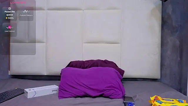 Rachel Donnelly online show from March 28, 2026, 1:38 am