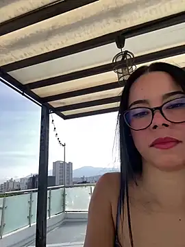 lesly cutee online show from May 6, 2026, 12:32 pm