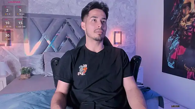 Snapshot of loghan_fox chatting on September 14, 2025, 3:27 am loghan fox online show from September 14, 2025, 3:27 am