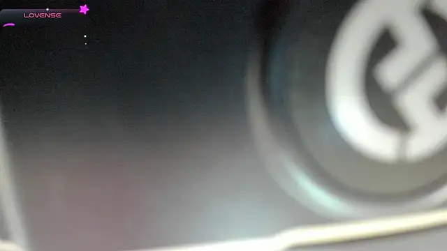 Snapshot of FluffyMelons chatting on February 4, 2026, 10:58 pm FluffyMelons online show from February 4, 2026, 10:58 pm