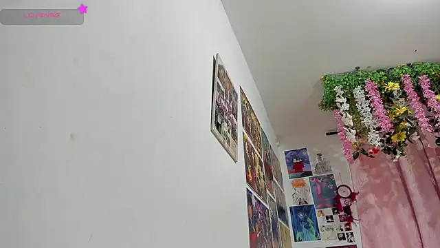 Snapshot of FluffyMelons chatting on February 8, 2026, 11:08 pm FluffyMelons online show from February 8, 2026, 11:08 pm