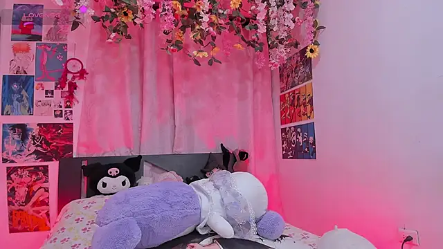 Snapshot of FluffyMelons chatting on March 5, 2026, 11:01 pm FluffyMelons online show from March 5, 2026, 11:01 pm