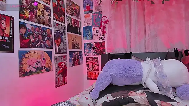 Snapshot of FluffyMelons chatting on March 9, 2026, 11:09 pm FluffyMelons online show from March 9, 2026, 11:09 pm