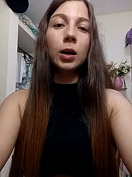 Arianna Moss online show from April 7, 2026, 1:50 am