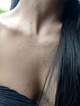 chaparritahot99 online show from November 11, 2025, 9:04 pm