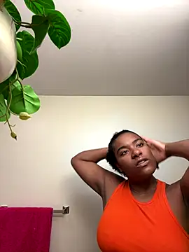 Tu GataLinda online show from September 28, 2025, 1:11 am