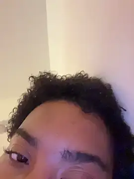 Tu GataLinda online show from November 6, 2025, 10:10 pm