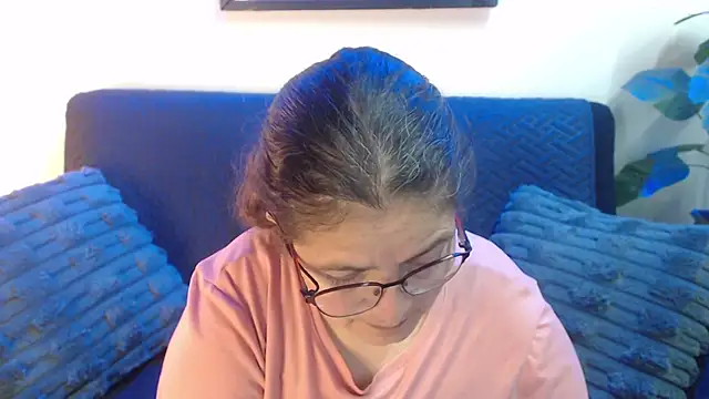 Snapshot of Linda_banks_ chatting on February 12, 2026, 1:55 am Linda banks online show from February 12, 2026, 1:55 am