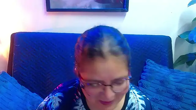 Snapshot of Linda_banks_ chatting on May 9, 2026, 1:44 am Linda banks online show from May 9, 2026, 1:44 am