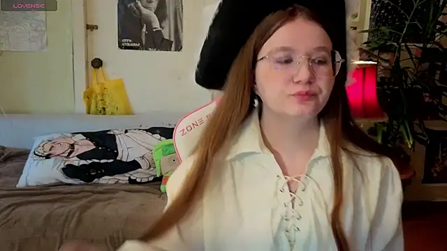 Sienna-Cow online show from September 23, 2025, 11:02 am