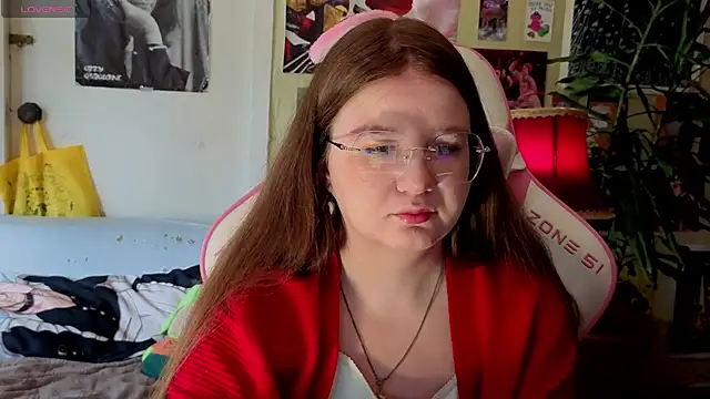 Sienna-Cow online show from September 25, 2025, 11:03 am