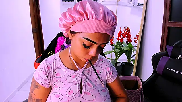 nahomy ryans online show from September 26, 2025, 5:39 pm