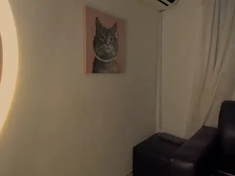 nahomy ryans online show from November 29, 2025, 9:18 pm