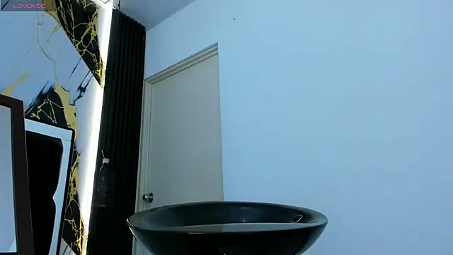 Snapshot of SweetCata_ts chatting on November 9, 2025, 12:20 am SweetCata ts online show from November 9, 2025, 12:20 am