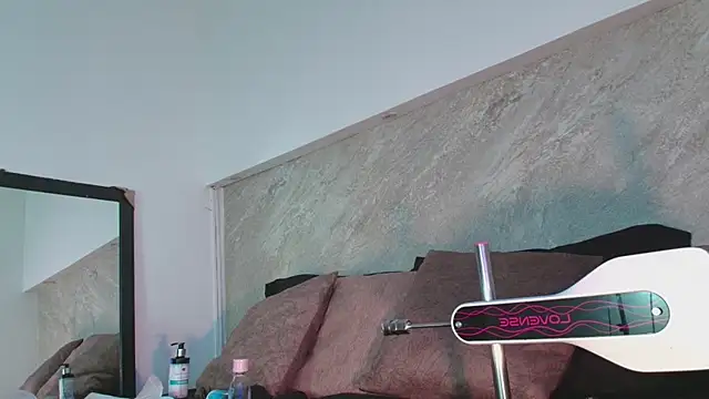 Dixie grey1 online show from March 27, 2026, 2:50 pm