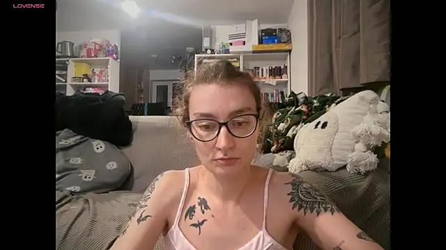 harleyblair online show from March 26, 2026, 11:10 pm