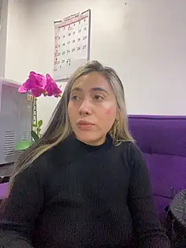  ManuVeelez online show from September 16, 2025, 3:29 am