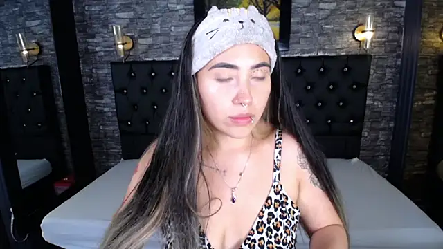  ManuVeelez online show from October 29, 2025, 4:37 am