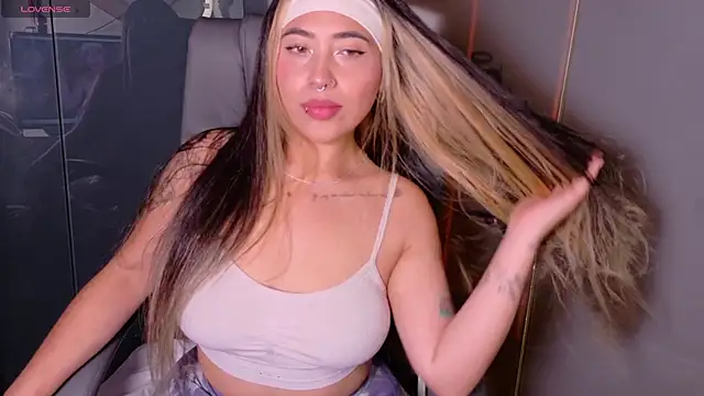  ManuVeelez online show from December 19, 2025, 5:14 am