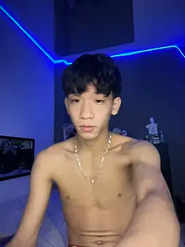 Snapshot of Kailertwink chatting on June 20, 2026, 2:09 pm Kailertwink online show from June 20, 2026, 2:09 pm