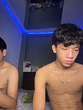 Snapshot of Kailertwink chatting on July 8, 2026, 10:58 pm Kailertwink online show from July 8, 2026, 10:58 pm