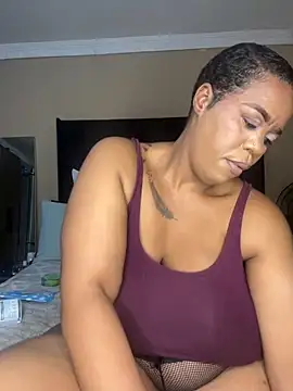 THICKBUNNYCHICKxxx online show from September 28, 2025, 7:41 pm