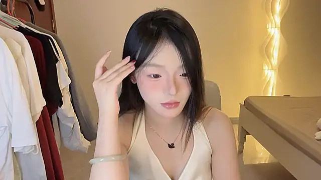 Snapshot of Robin-o3 chatting on October 31, 2025, 3:46 pm Robin-o3 online show from October 31, 2025, 3:46 pm