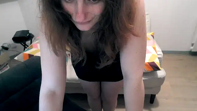 chloe tentationn online show from February 16, 2026, 9:22 pm