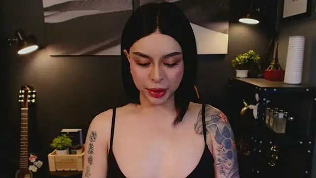 LUNACOCKSLAYER online show from November 27, 2025, 2:41 pm