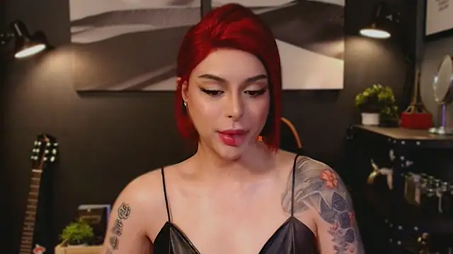 LUNACOCKSLAYER online show from December 18, 2025, 12:38 am