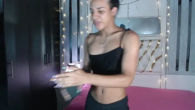 julieta sweet  online show from September 20, 2025, 6:14 am