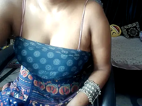 Anaconda-Mall online show from November 3, 2025, 3:46 pm