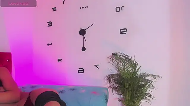 Lady Dirty444 online show from September 17, 2025, 11:50 pm