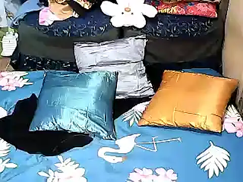 Snapshot of xxhottinybabe chatting on November 7, 2025, 4:12 am xxhottinybabe online show from November 7, 2025, 4:12 am