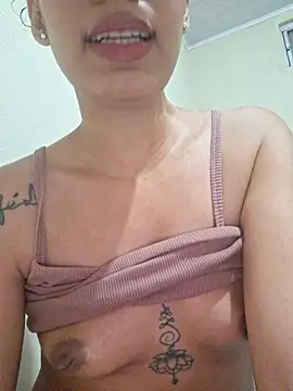 RavenShyfit online show from February 14, 2026, 6:43 am