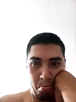 Snapshot of tiburonsinM chatting on November 2, 2025, 1:41 am tiburonsinM online show from November 2, 2025, 1:41 am