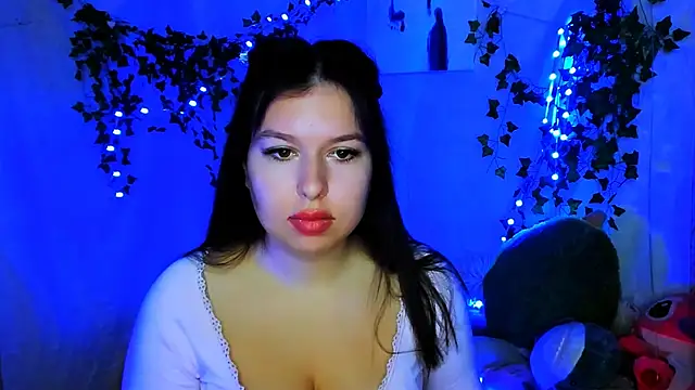 ChloeRicc online show from December 18, 2025, 11:16 am