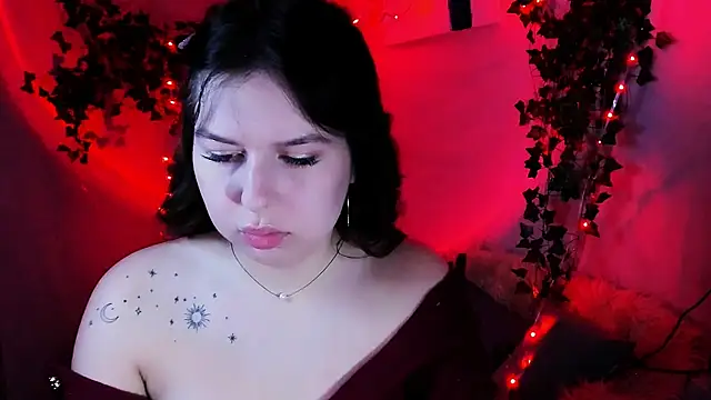 ChloeRicc online show from February 15, 2026, 6:15 pm