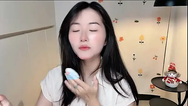 Rosalind xixi online show from April 15, 2026, 7:48 am