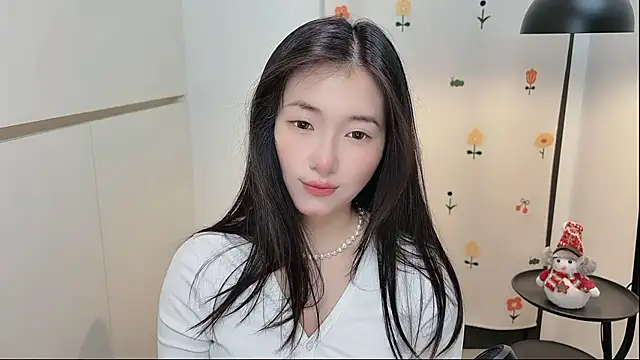 Snapshot of Rosalind_xixi chatting on May 8, 2026, 2:17 am Rosalind xixi online show from May 8, 2026, 2:17 am