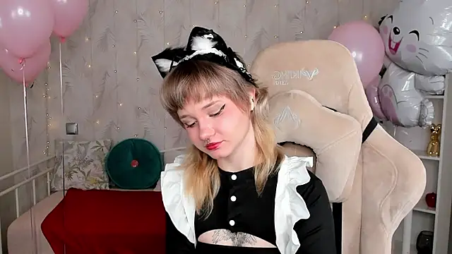 Tori Cutie online show from April 3, 2026, 12:08 am