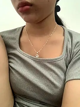 Snapshot of Nguyenha11 chatting on October 29, 2025, 7:32 am Nguyenha11 online show from October 29, 2025, 7:32 am