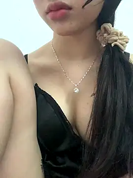 Nguyenha11 online show from December 23, 2025, 6:44 am